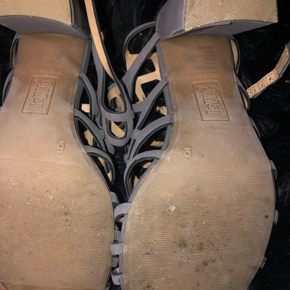 Heels - Picture 2 of 2